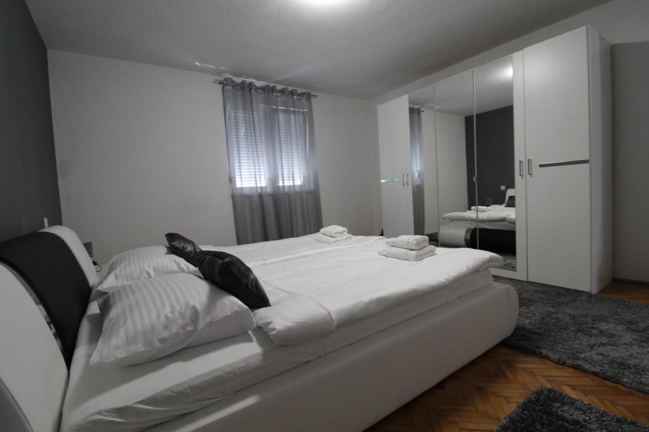 Apartment Matijas, 3 Bedroom Apt With Terrace And Parking Split Exterior foto